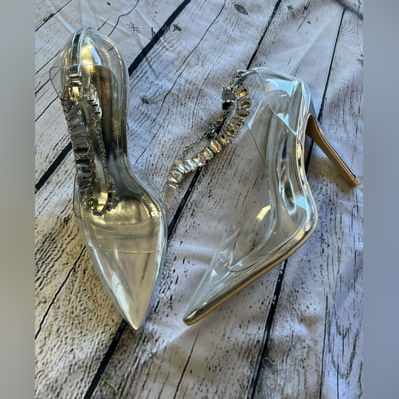 Silver heel - Picture 1 of 2